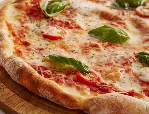 4 Reasons Why Pizza Places Offer the Best Beach Eats